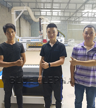 新款1325圆盘自动换刀开料机