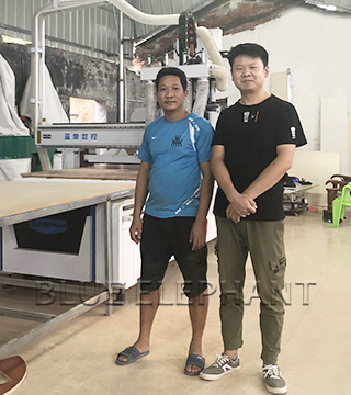 直排式自动换刀开料机